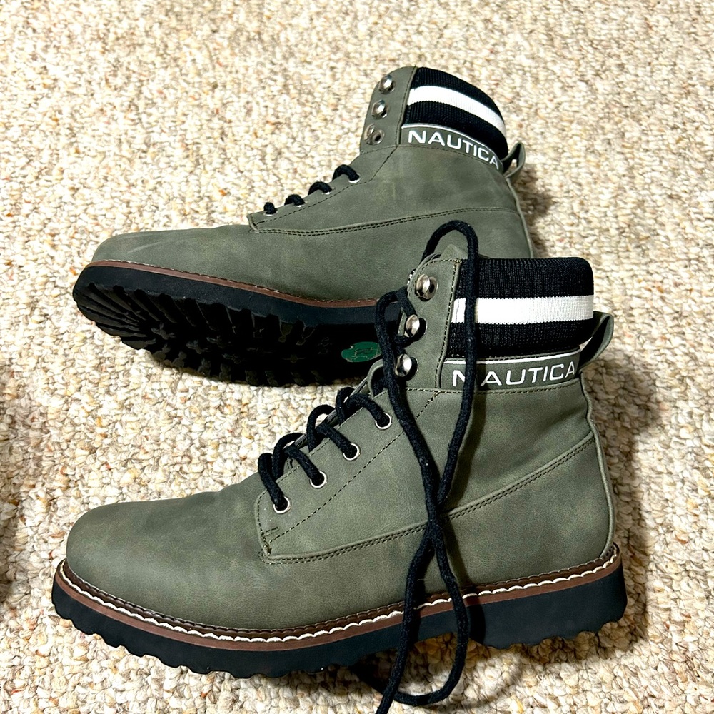 Nautica boots